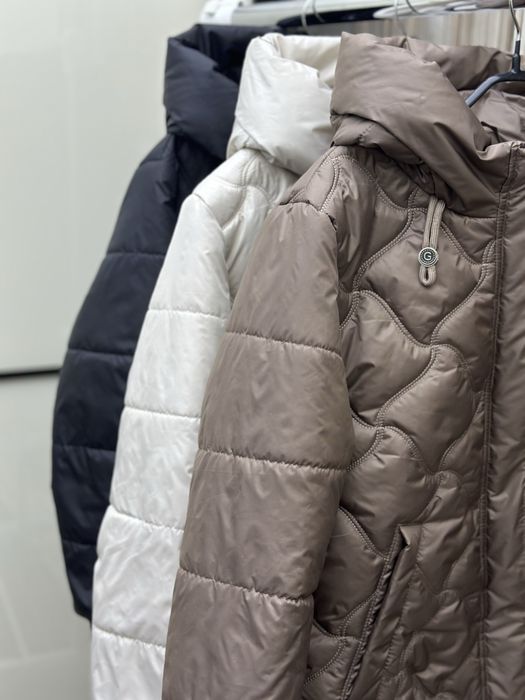 Жіноча стьобана куртка демісезон