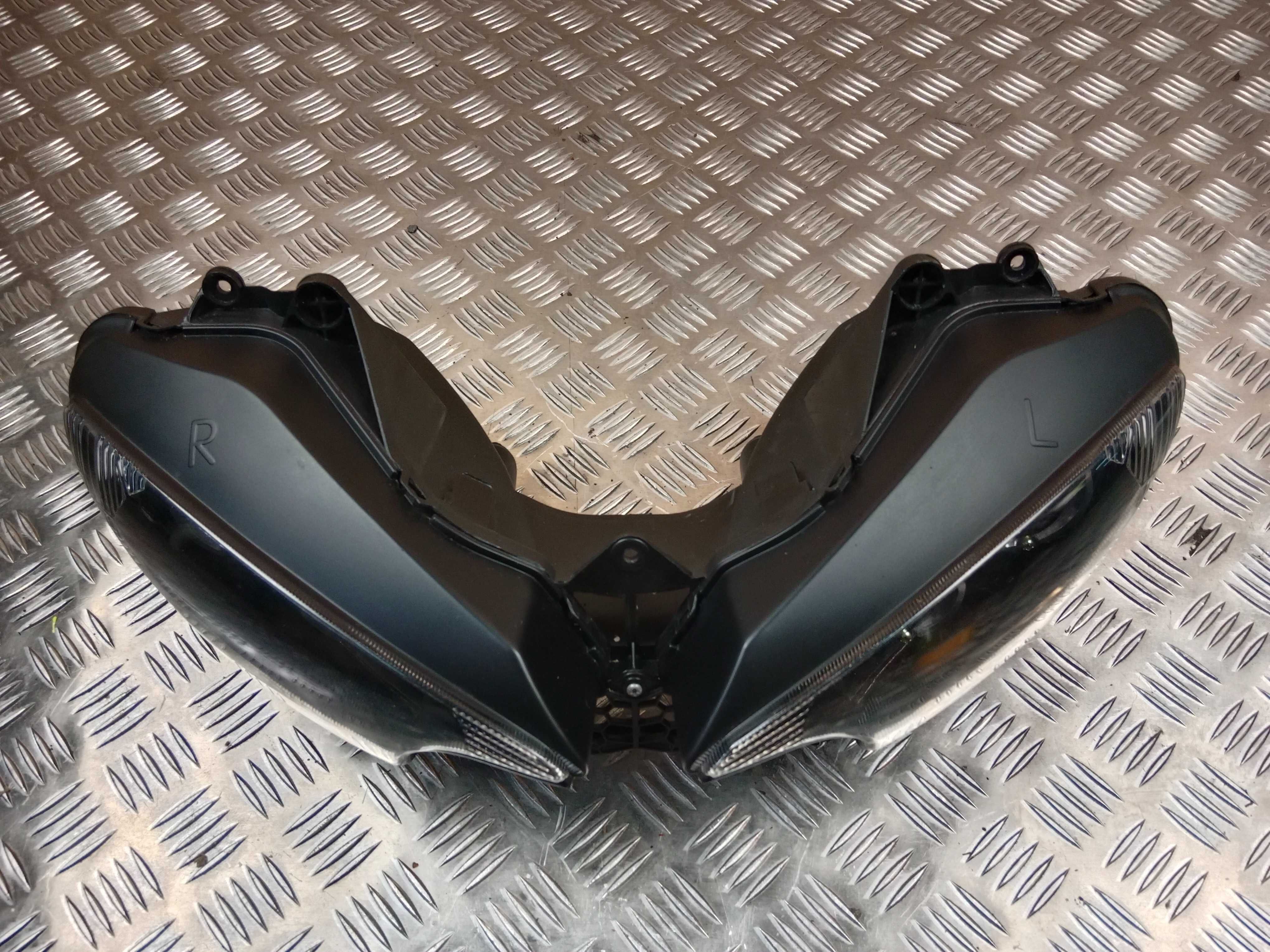 Yamaha R6 Lampa Przód Przednia Reflektor Przedni 03-05