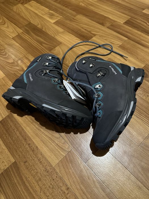 Трекинговые ботинки Lowa Mauria Gore-Tex Ws