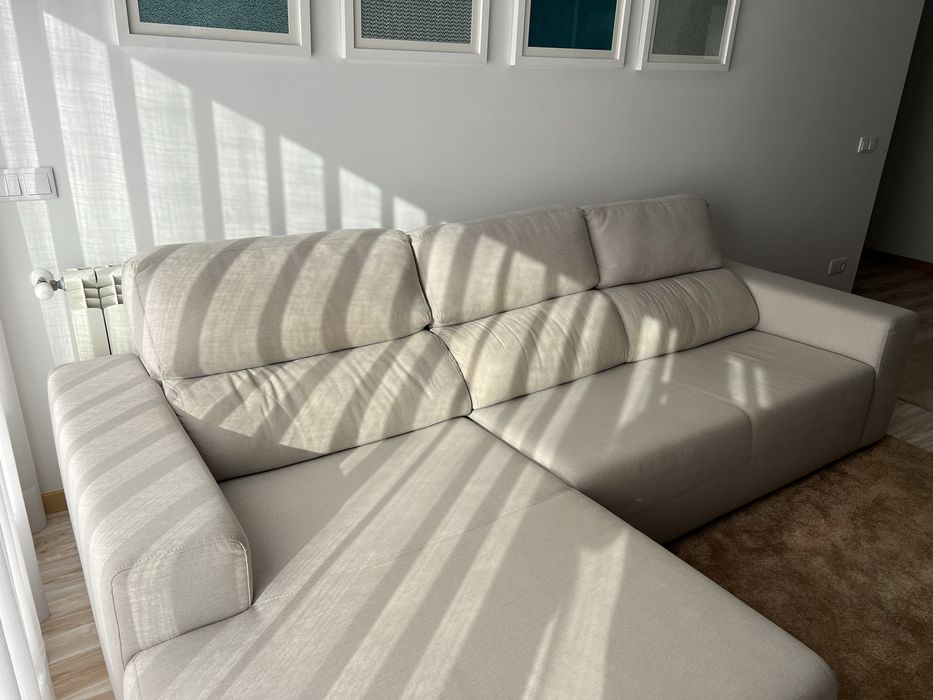 Sofá com Chaise Longue