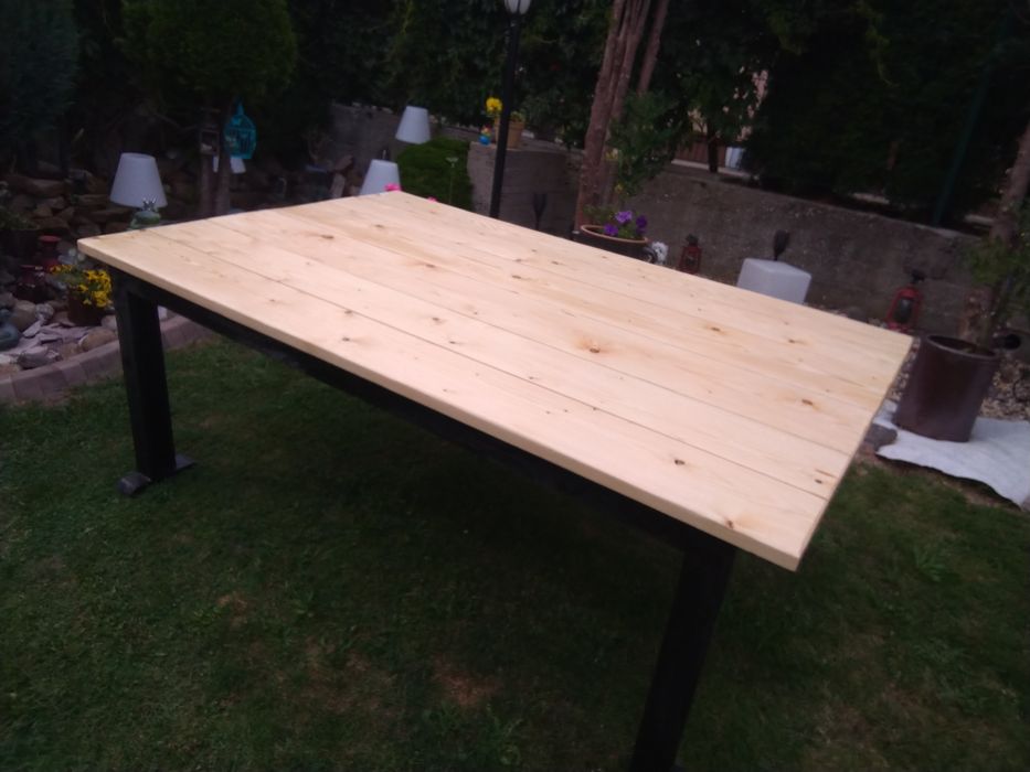 SPRZEDAM duży i ciężki stół ogrodowy transport gratis