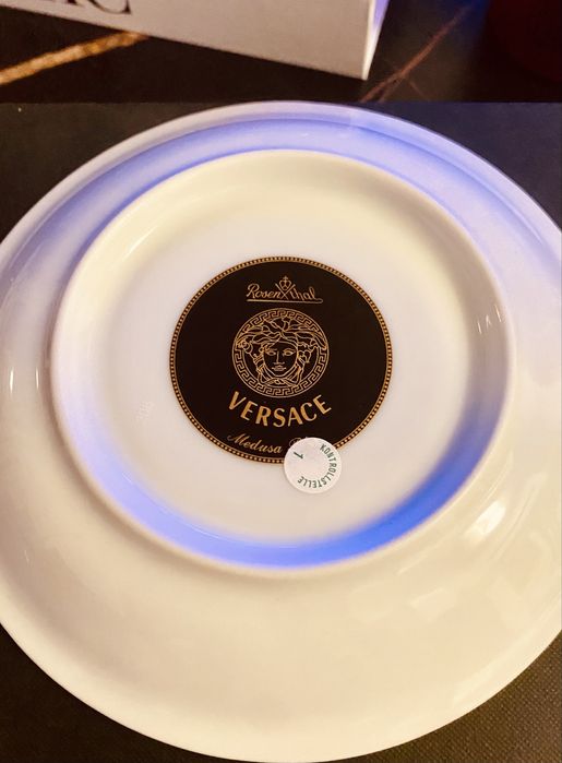 Filizanka porcelanowa z podstawką Versace Medusa Blue