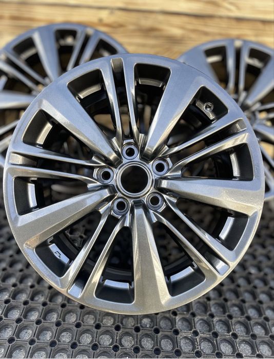 Диски 5/114.3 r17 Subaru оригінал