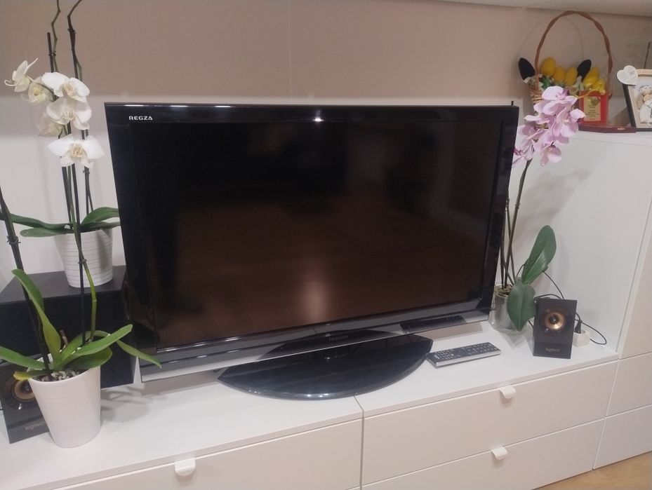 Telewizor Toshiba 40 cali LED sprawny czarny