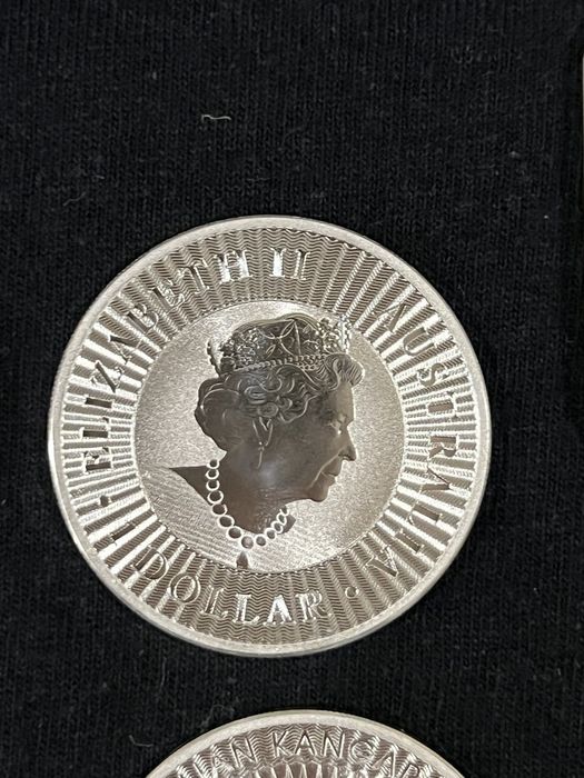 Срібна монета Австралійський кенгуру 1 унція