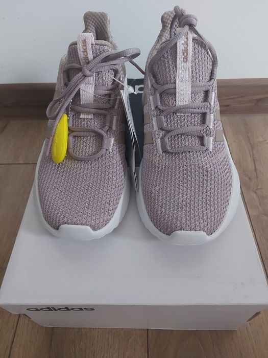 39 1/3 ADIDAS Cloudfoam Ultimate DB0452 NOWE!