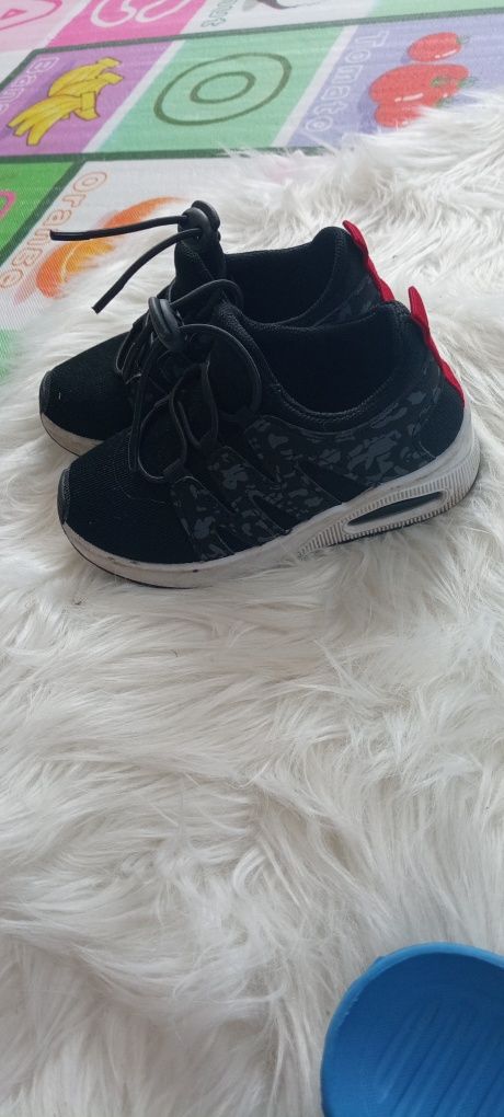 Buty r.26 dla chlopca