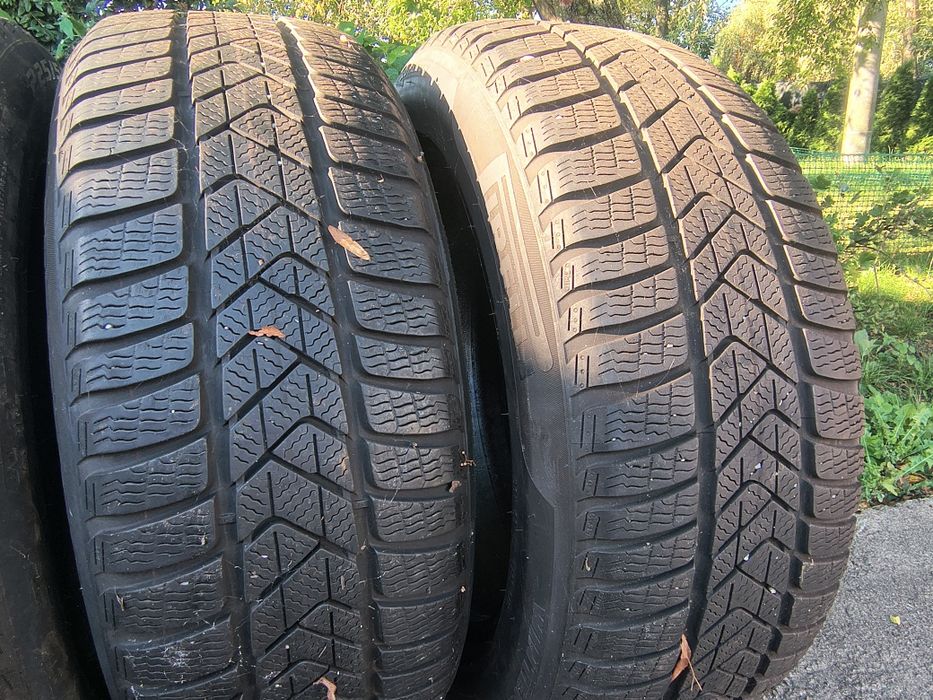 Komplet opon Pirelli 225/55/17