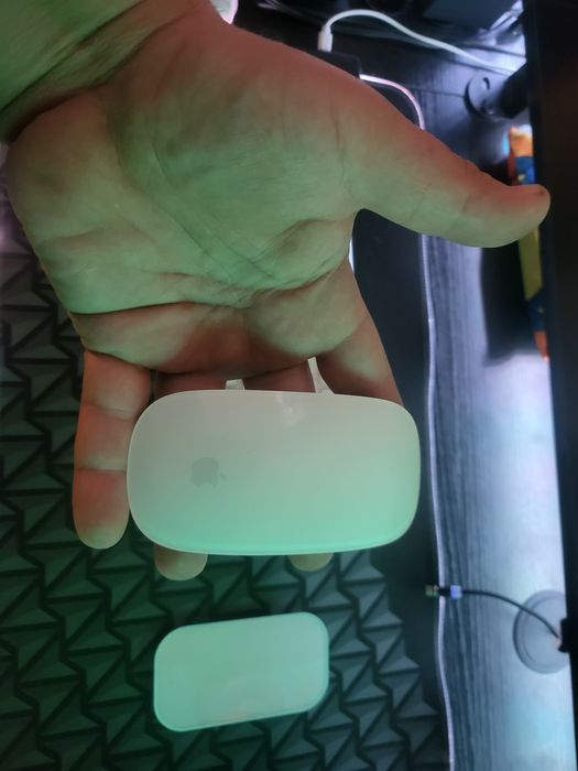 Conjunto Apple Teclado MagicKeyboard e Rato MagicMouse