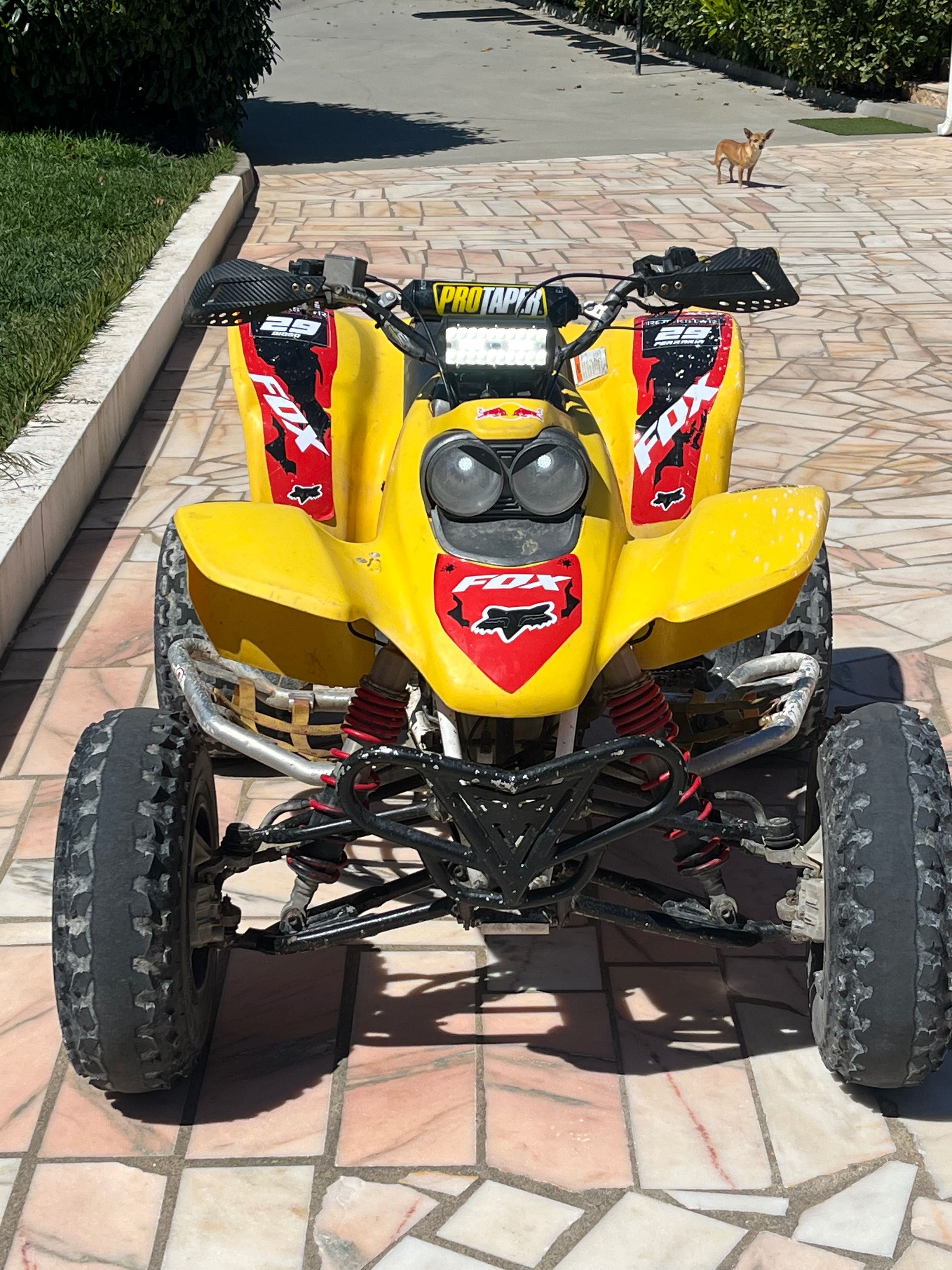 Vendo ou troco TRX400 por uma mota de duas rodas