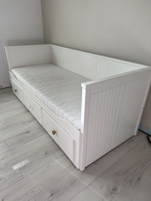 Ikea hemes lozko z materacami