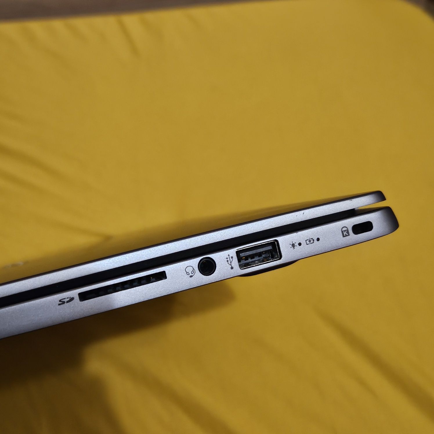 SUPER CENA!! Laptop Acer Swift SF114-32  - świetny stan