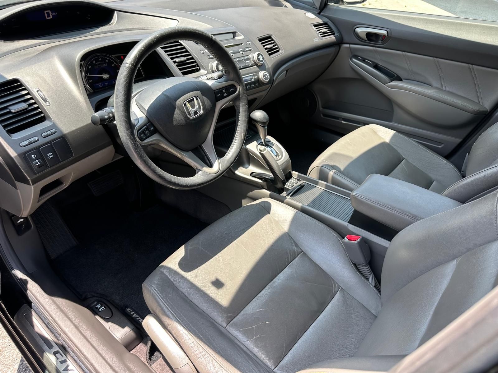 Honda Civic 1.3 Hibrid Poucos KMS