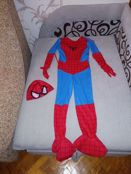 Карнавальні костюми на прокат