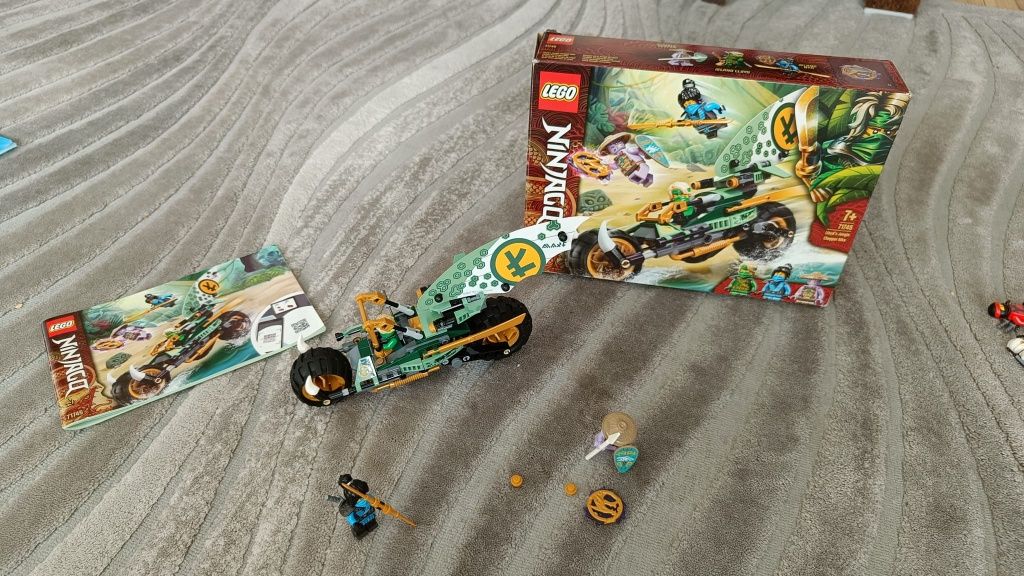 Zestaw LEGO Ninjago 71745 Dżunglowy Chopper Lloyda