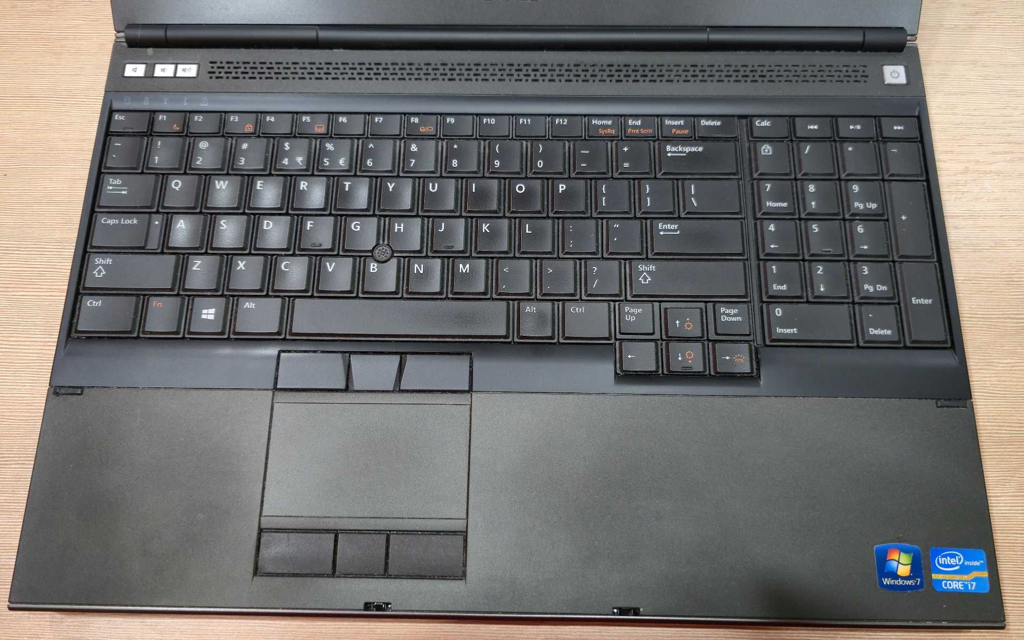 Laptop Dell Precision M4700, wizualnie jak nowy, w pełni sprawny.