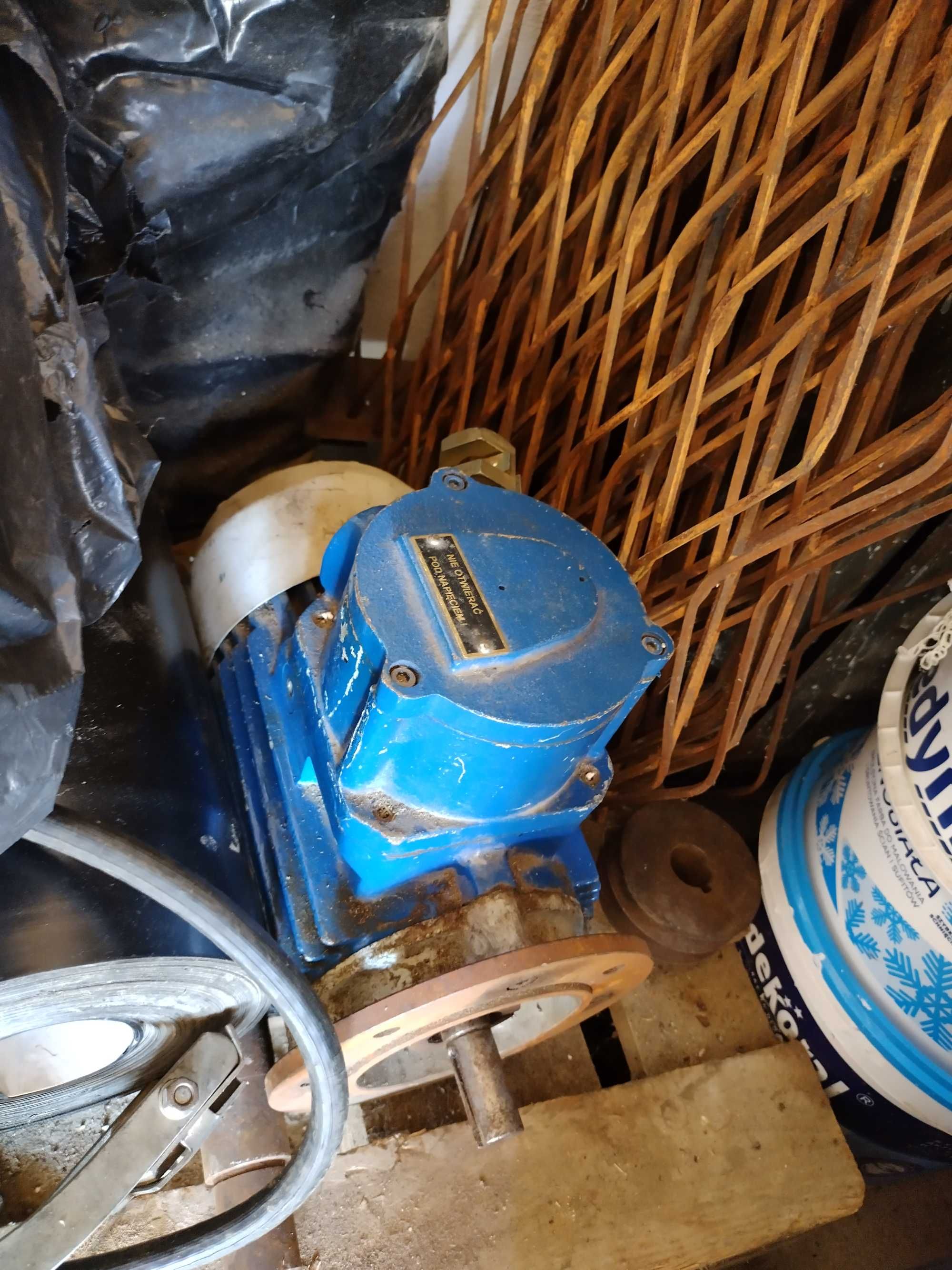 sprzedam silnik elektryczny celma