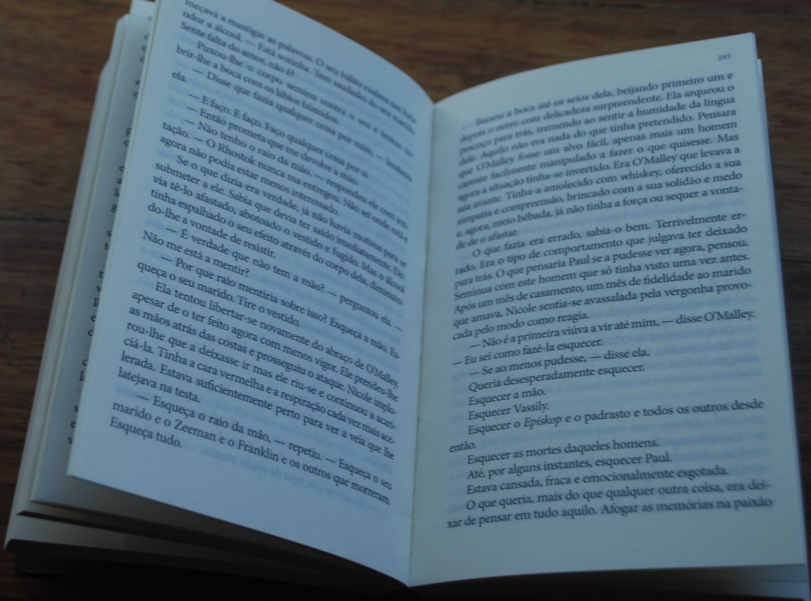 A Mão de Rasputine de William M. Valtos