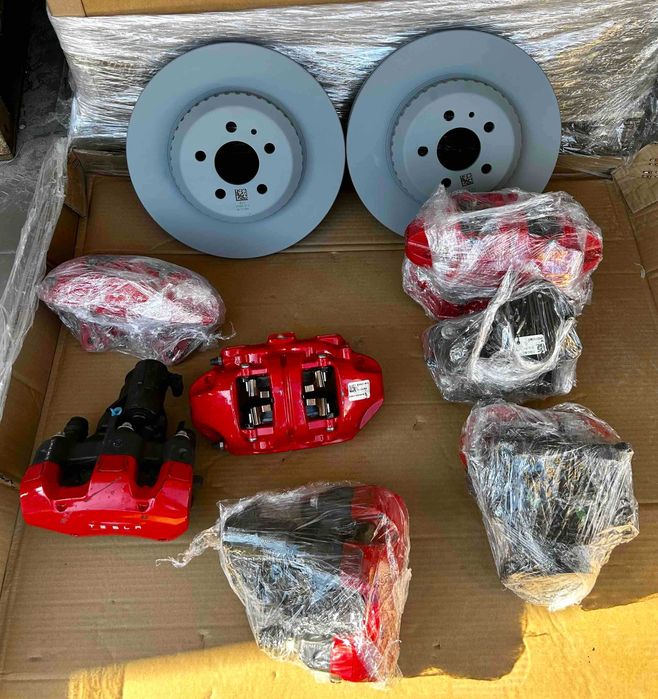 Супорт гальмівний передній лівий правий (SPORT) Tesla Model 3