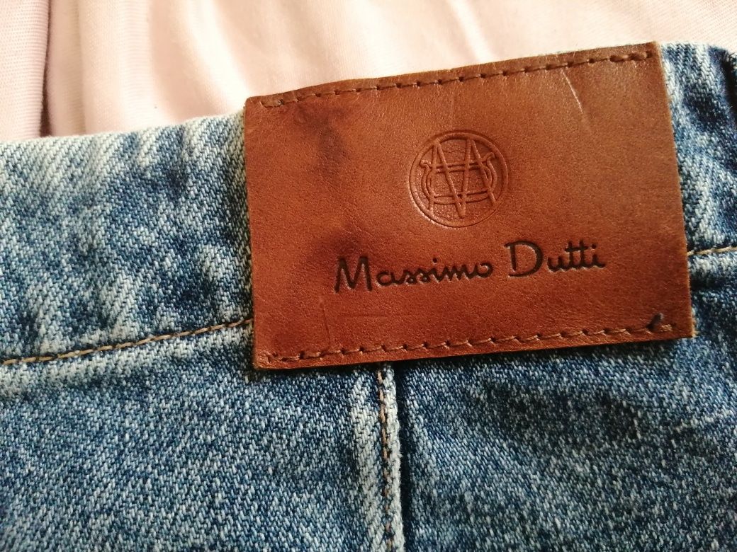 Jeansy z wysokim stanem Massimo Dutti