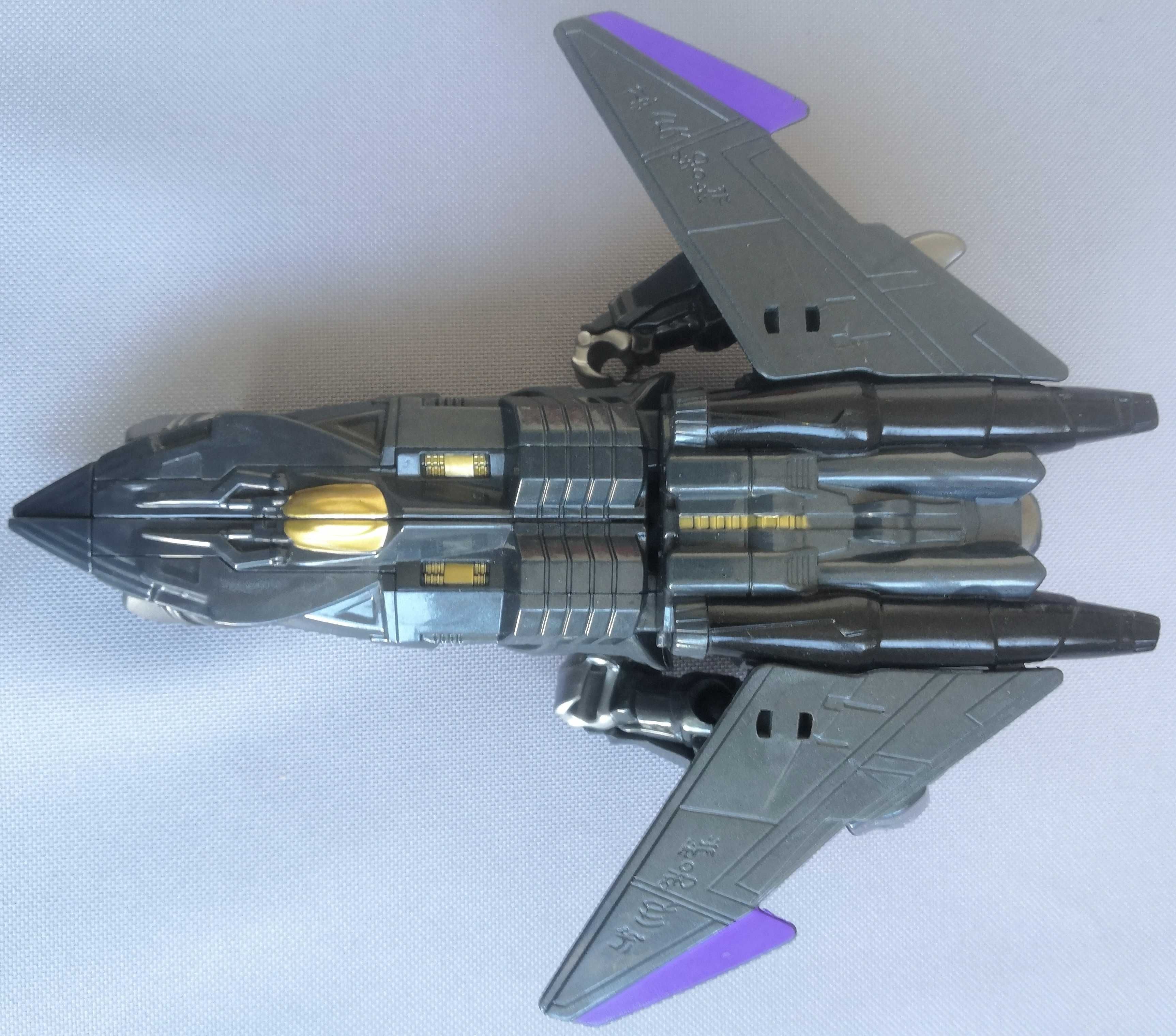 Transformers All Spark wraz z wszech iskrą firmy Hasbro