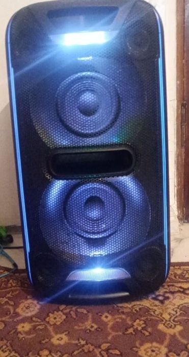 Продам колонку сони.