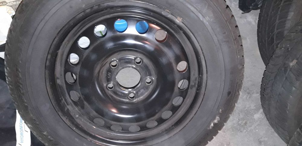 Felgi Mechelin + opony zimowe 195/65R15