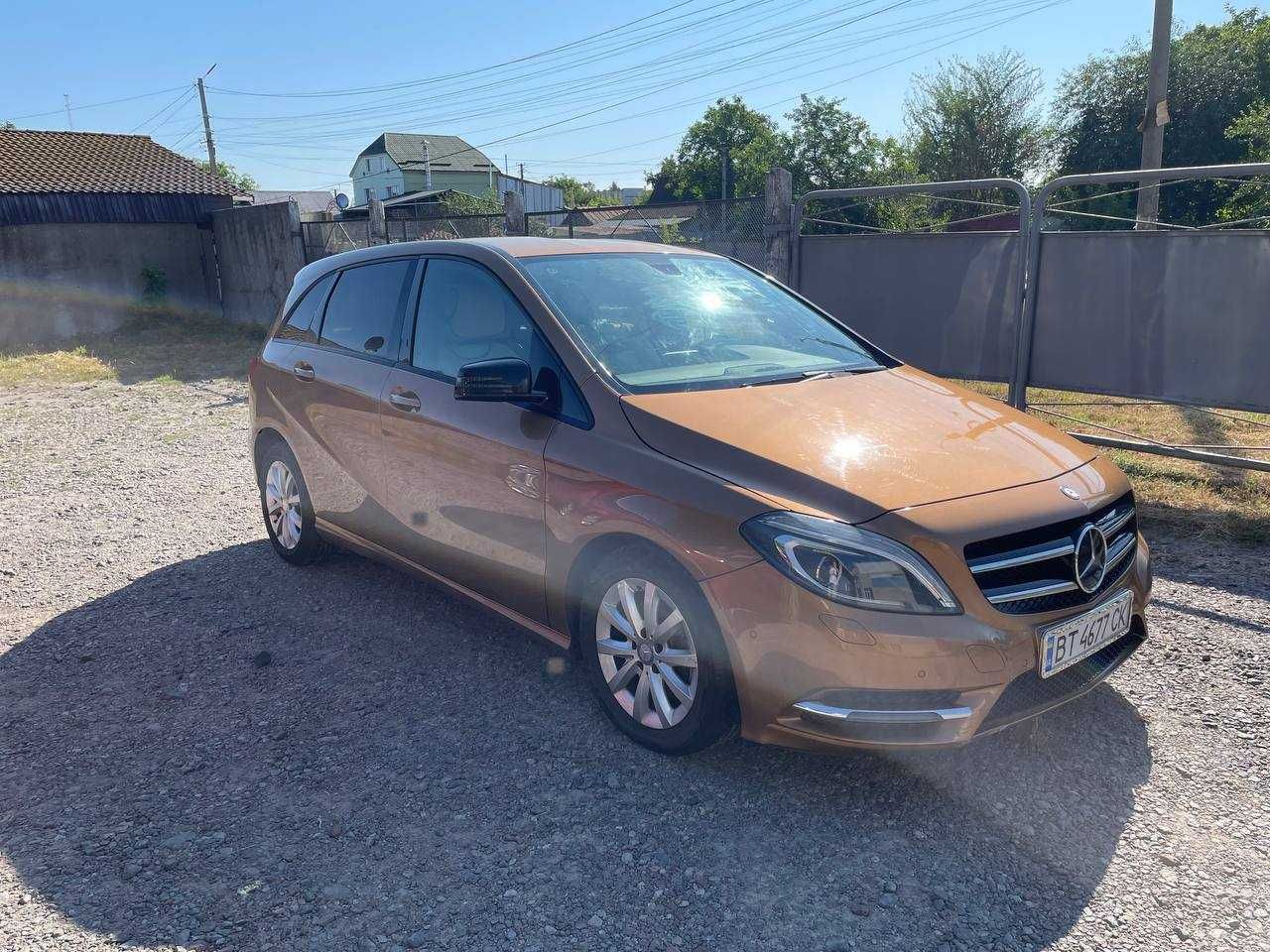 Mercedes-Benz B-Class 2013