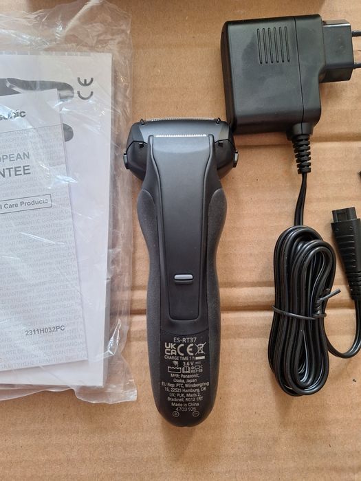 Panasonic ES-RT37 Golarka męska trymer 3 ostrza