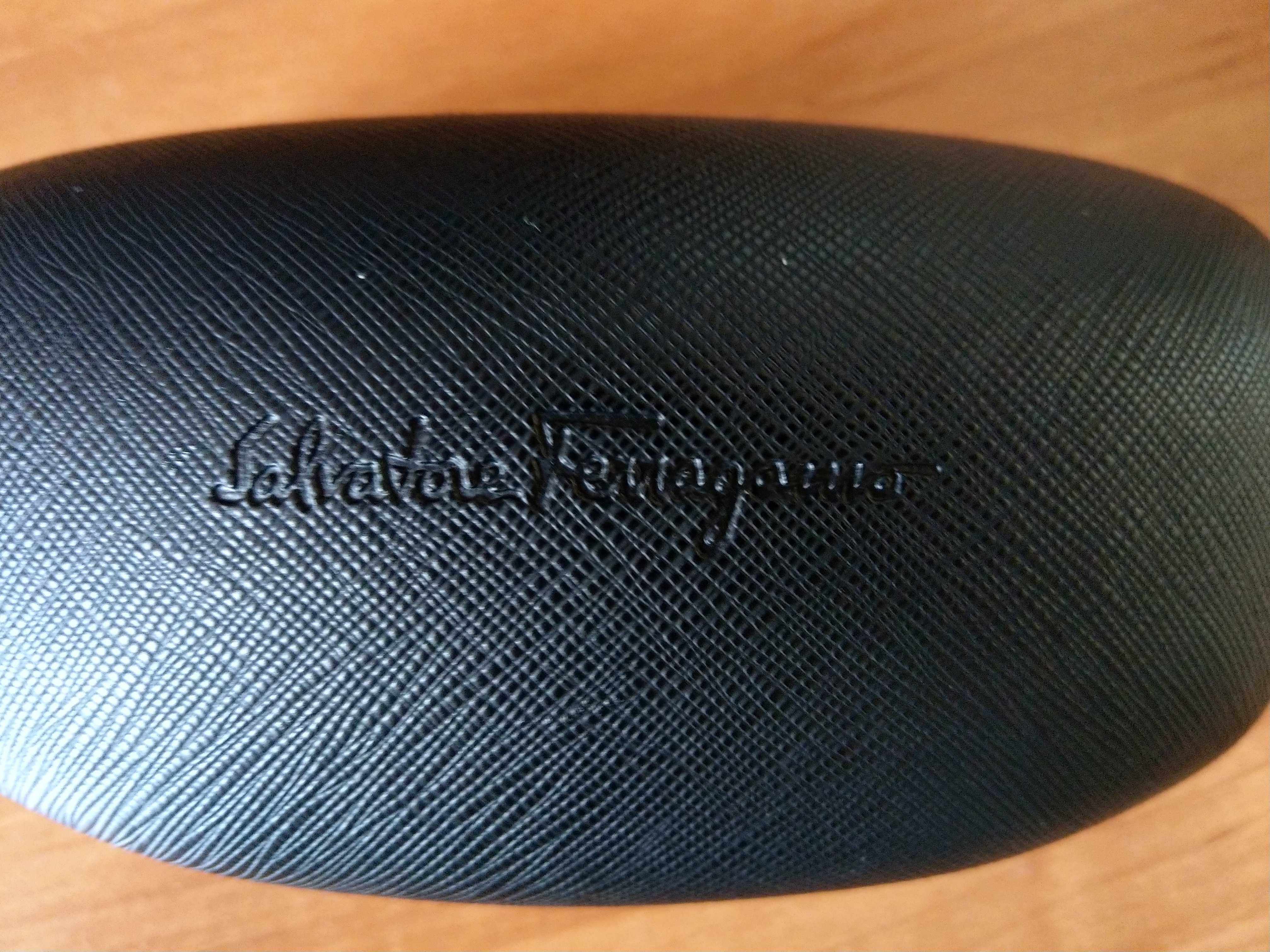 etui na okulary Salvatore Ferragamo