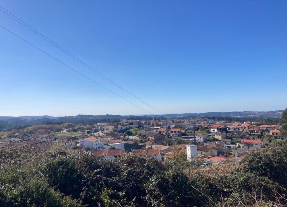Terreno construção 1800 m2 em Nogueira do Cravo