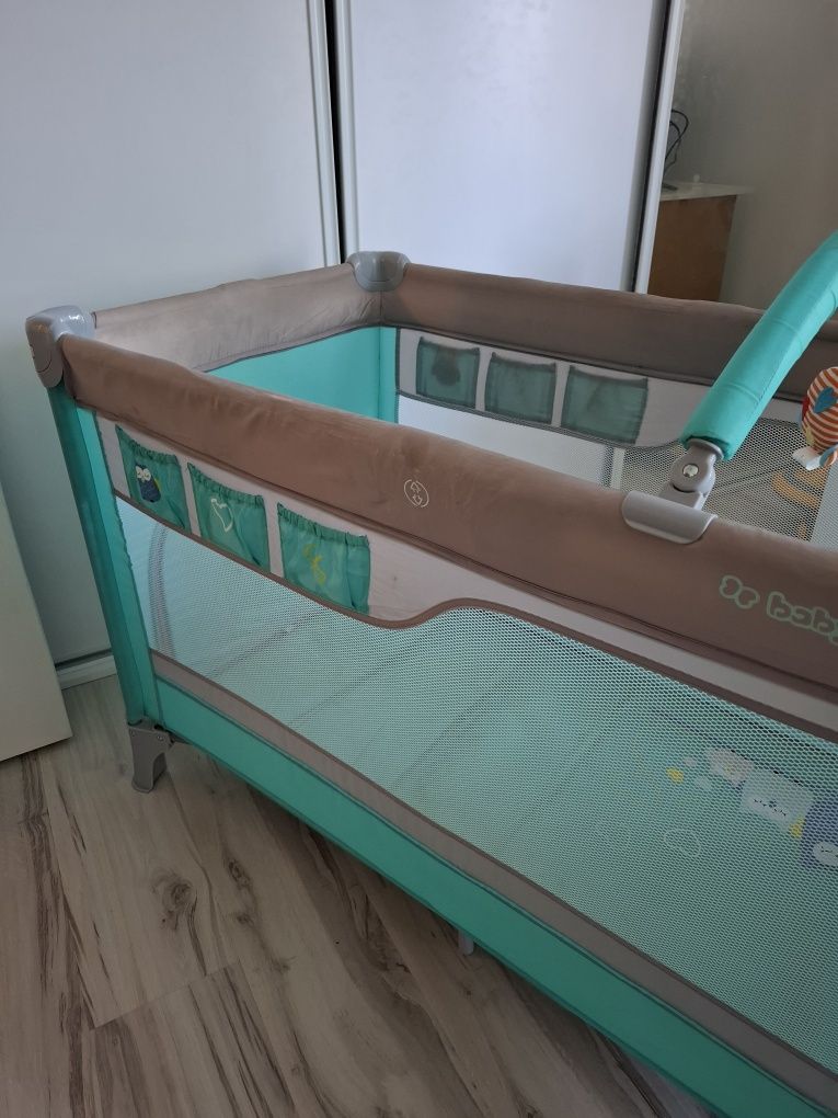 Łóżeczko turystyczne z przewijakiem Baby Design przewijak