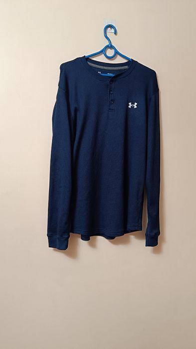 Кофта на довгий рукав фірми Under