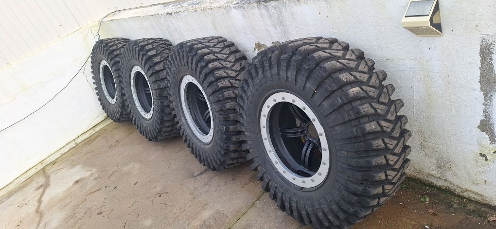 Pneus 37 12,5 R17 Maxxis Trepador