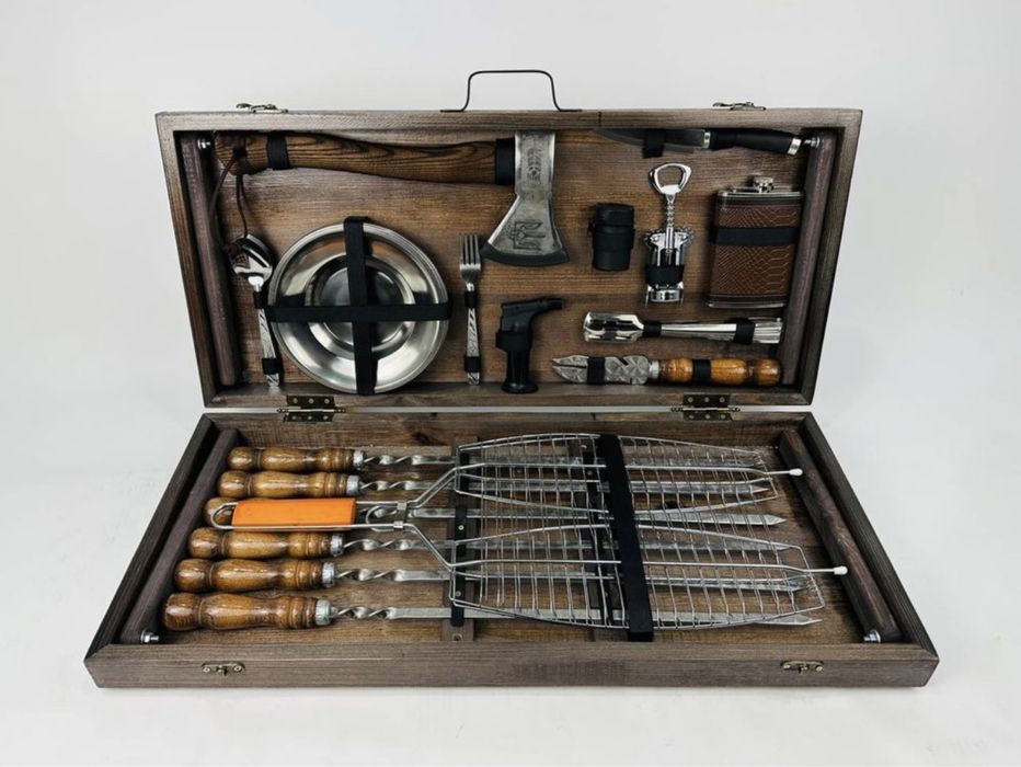 Подарочный набор для барбекю в деревянном кейсе