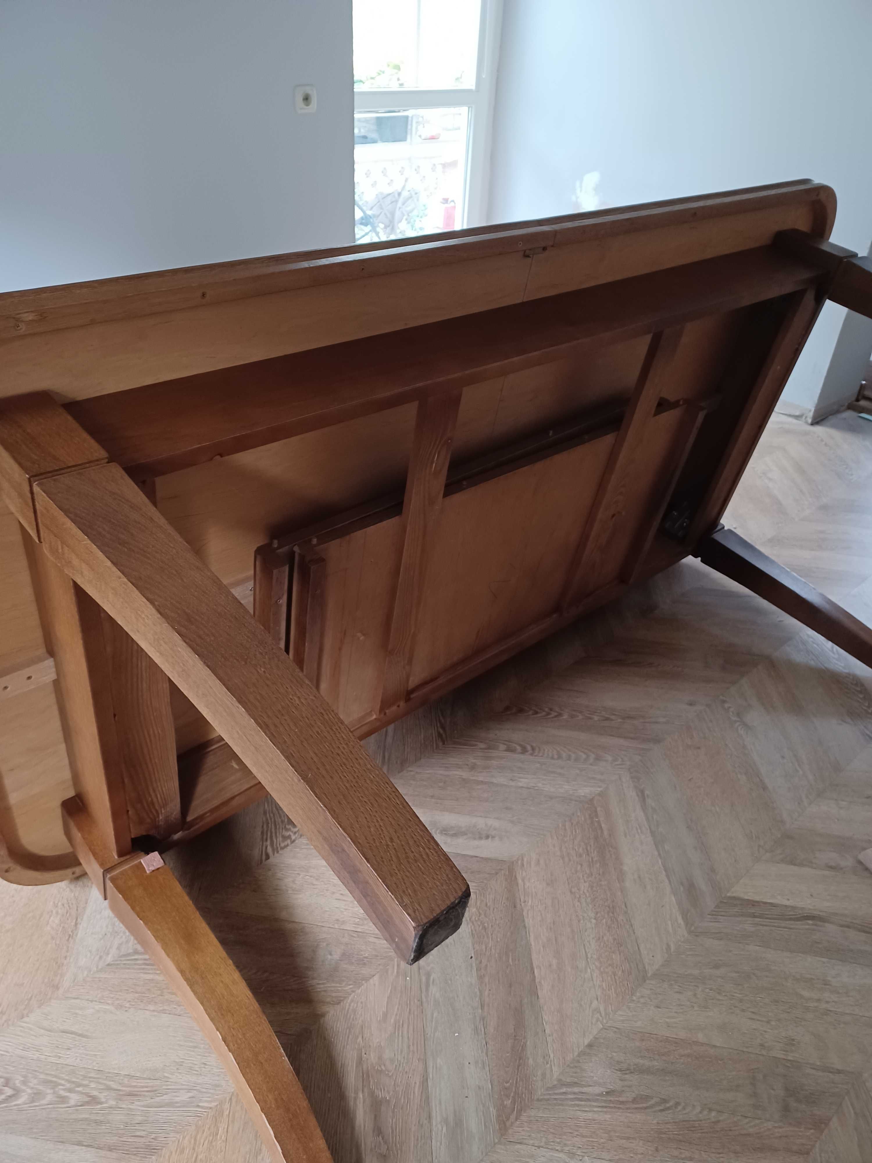 Stół drewniany solidny, 2 metry długość 1 metr szeroki  i  8 krzeseł