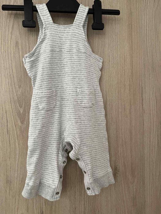 Ogrodniczki biało szare paski dla dziecka 6-9 miesięcy na lato 68/74