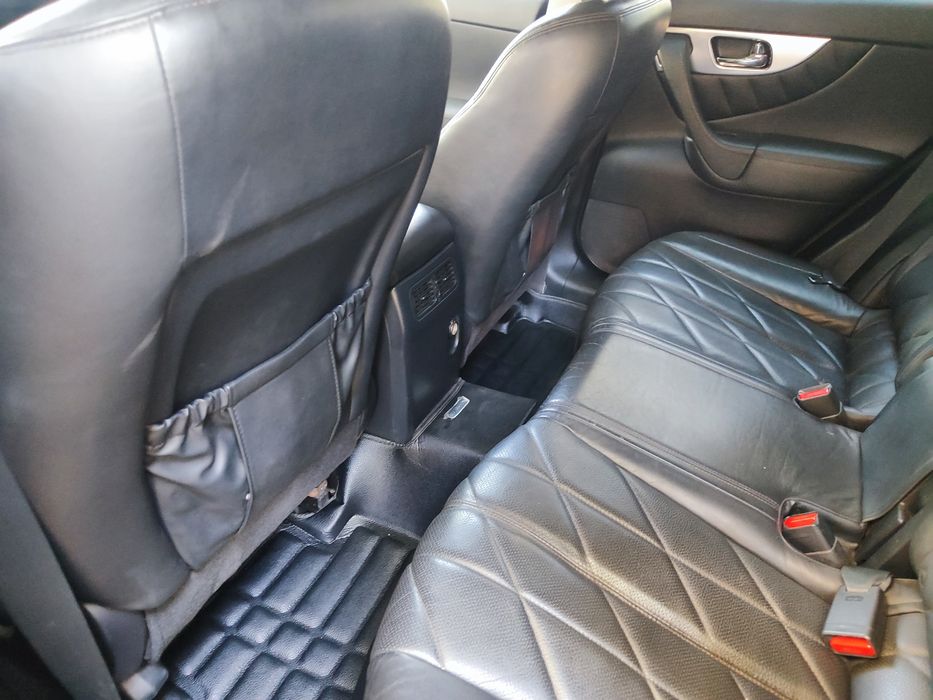 Продам infiniti FX35 66000 пробега родного