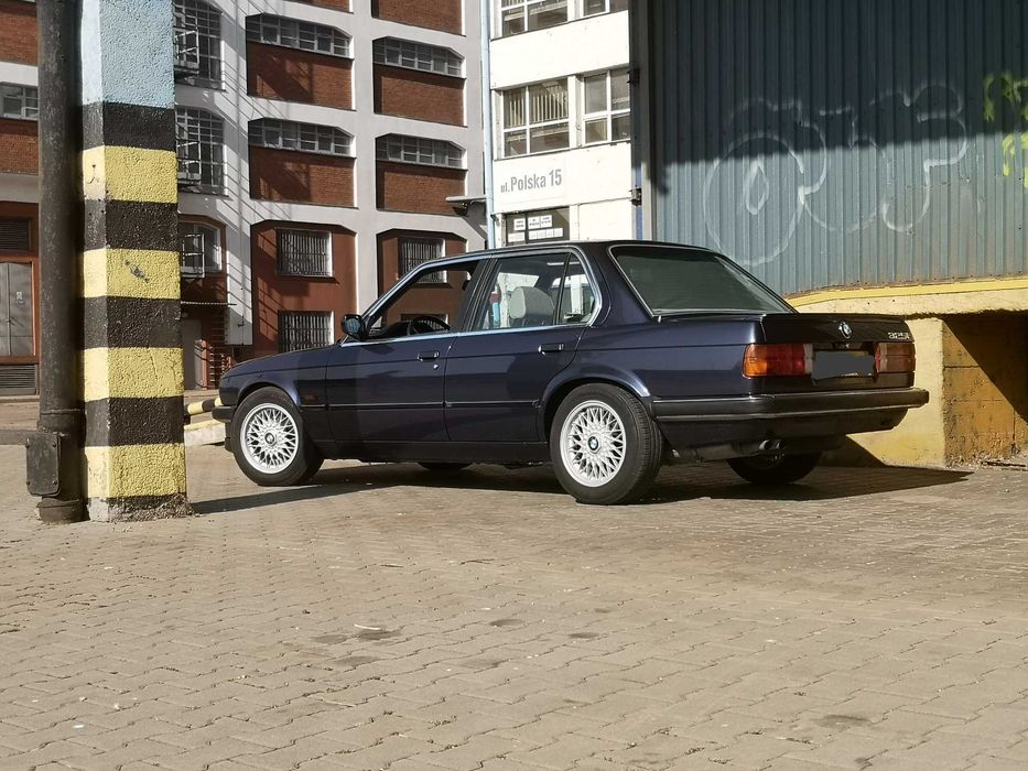 BMW E30 325i 1987r