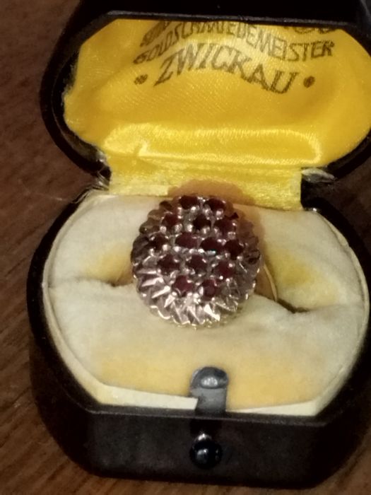 Piękny złoty pierścionek wiktoriański