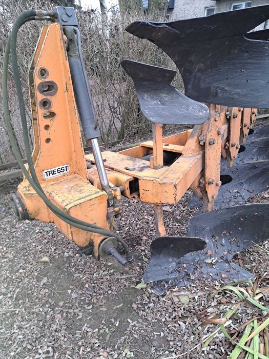 Sprzedam pług Huard 3+1