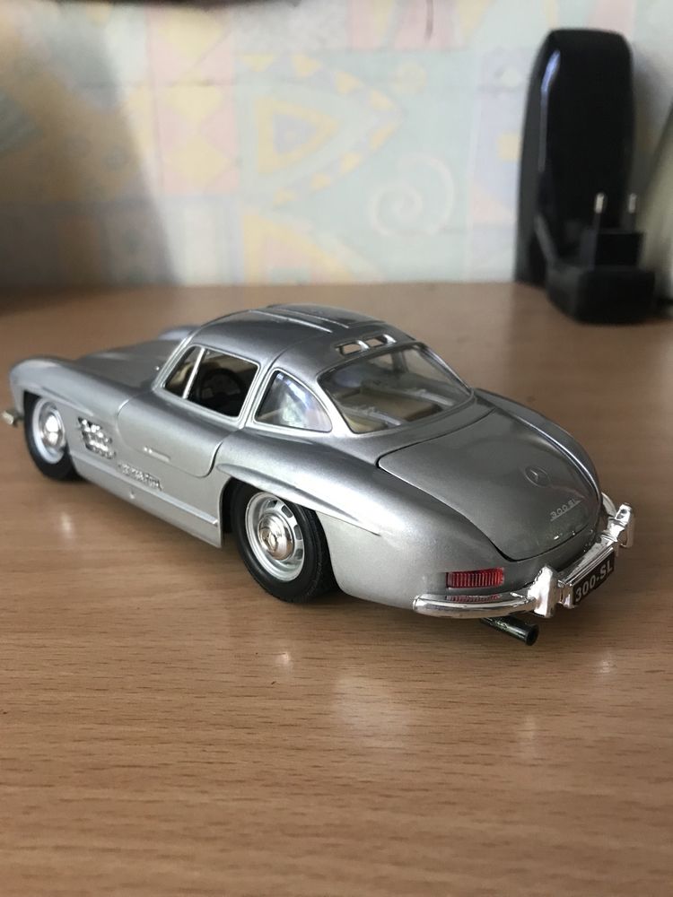 Mercedes-Benz 300 SL