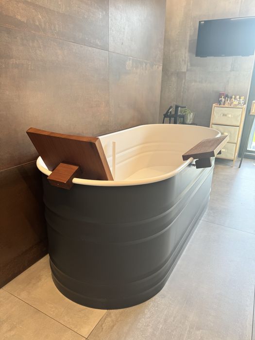 Wanna wolnostojąca Agape