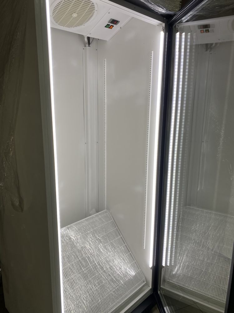 Холодильник для напитков FRIGOGLASS