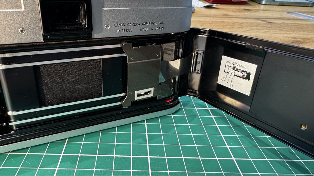 Canon FT-QL + FL 50 mm f/1.8 | analogowy SLR, quick load, stan idealny
