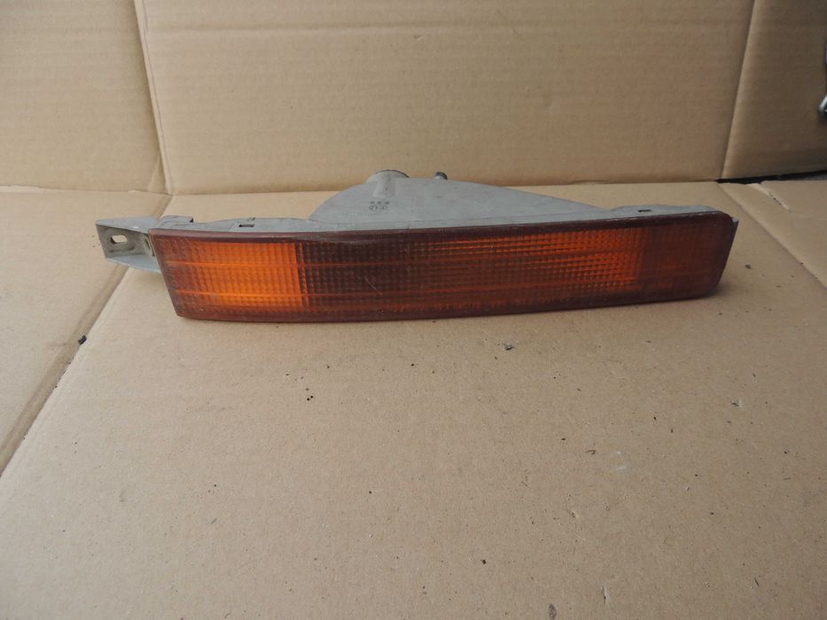 Kierunkowskaz prawy Toyota Camry 92,93,94,95,96,97