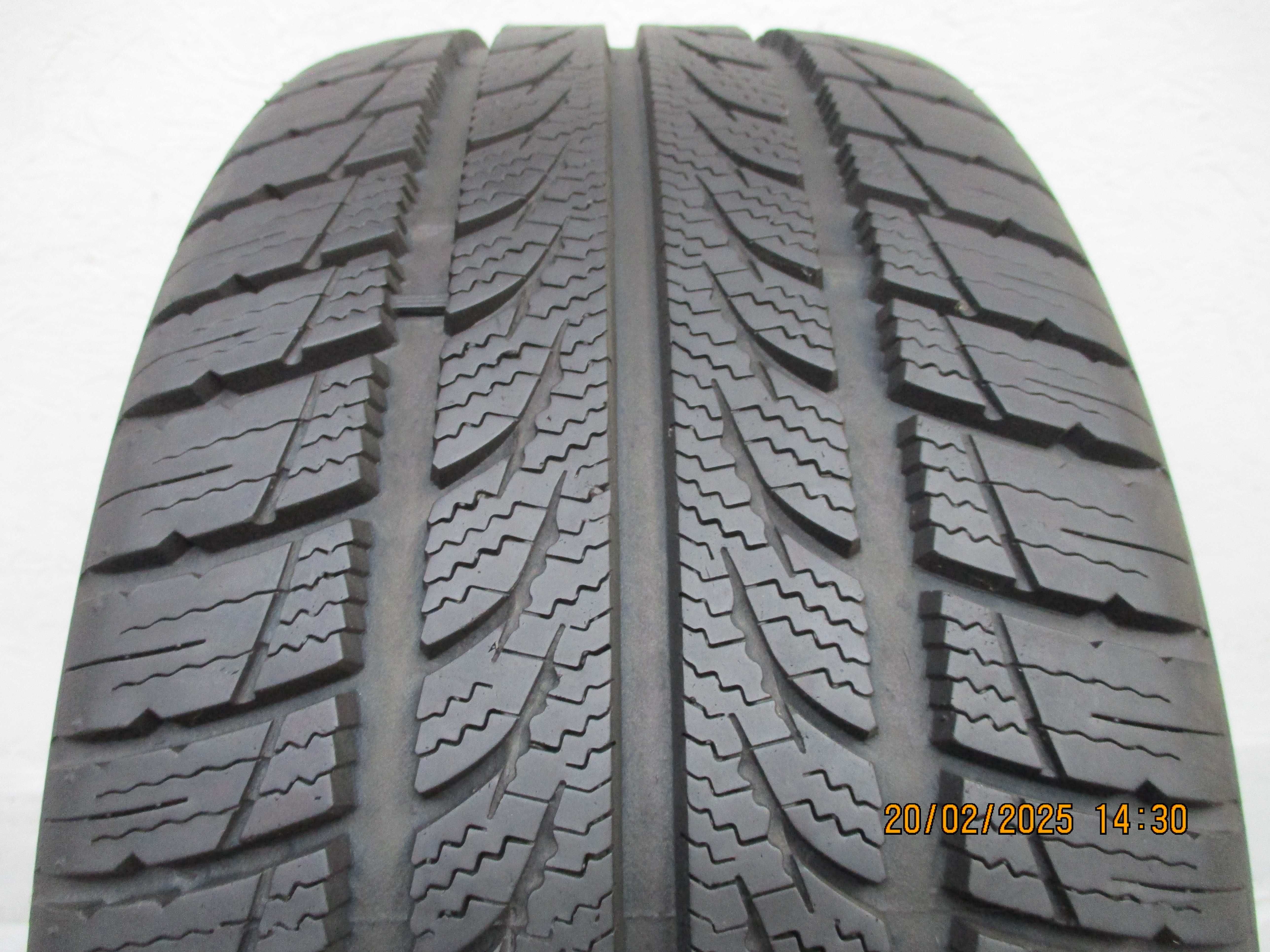 1x 225/45R17 Kumho Solus Vier (All Weather) 7,4mm