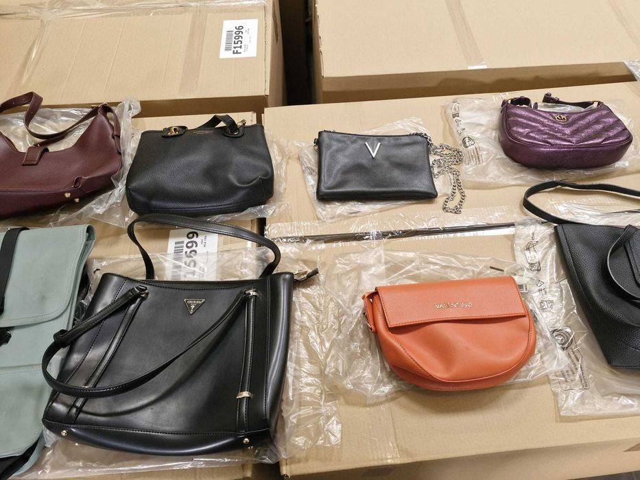 Paleta z torebkami marki PREMIUM Oryginalne zwroty konsumenckie