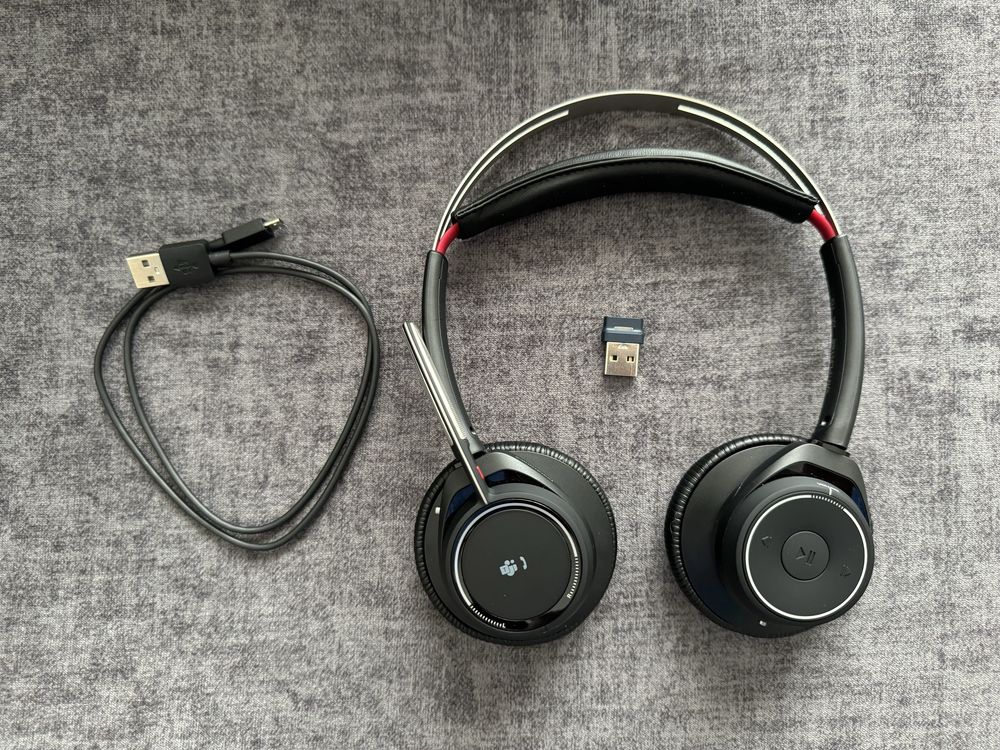 Headset Poly Voyager Focus UC B825/BT700