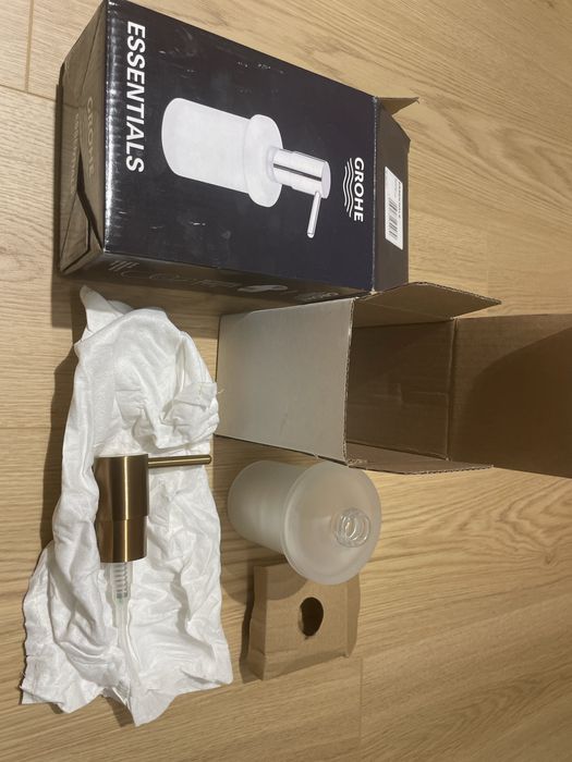 Dozownik do mydła Grohe Essentials Brushed Warm Sunset